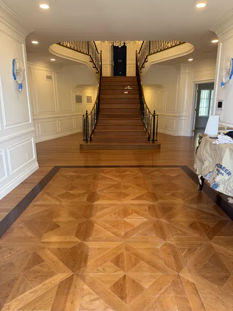 Parquet hardwood flooring by SHS Hardwood Flooring