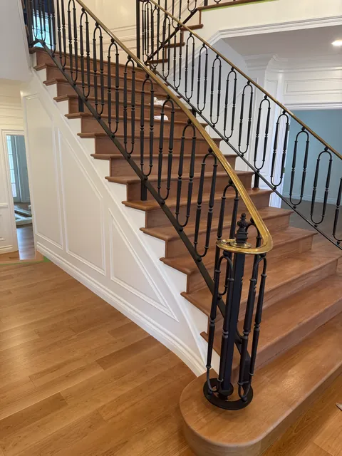 Custom hardwood staircase by SHS Hardwood Flooring