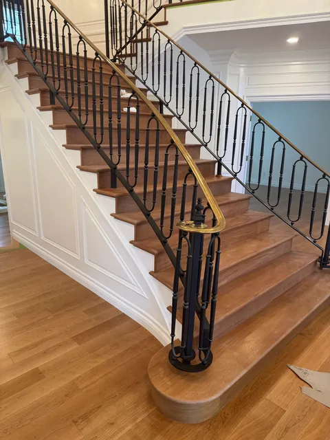 Custom hardwood staircase by SHS Hardwood Flooring