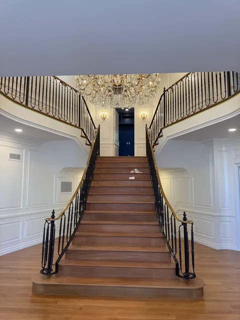 Custom hardwood staircase by SHS Hardwood Flooring